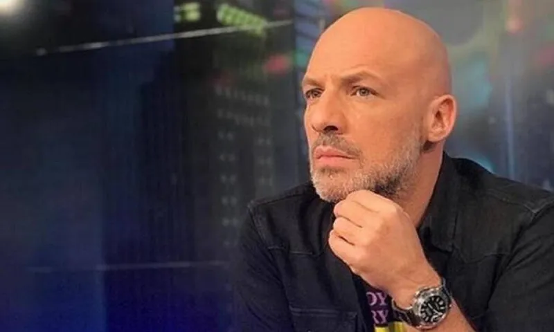 Μουτσινάς: «Με έχουν πει φαλακρό, που@@@ρα»