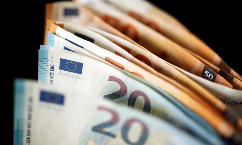 Επίδομα 534 ευρώ: Ποιοι πληρώνονται σήμερα