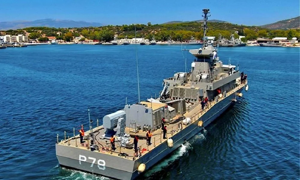 Ο γιος του ήρωα των Ιμίων βαφτίζει την πυραυλάκατο «Καραθανάσης»