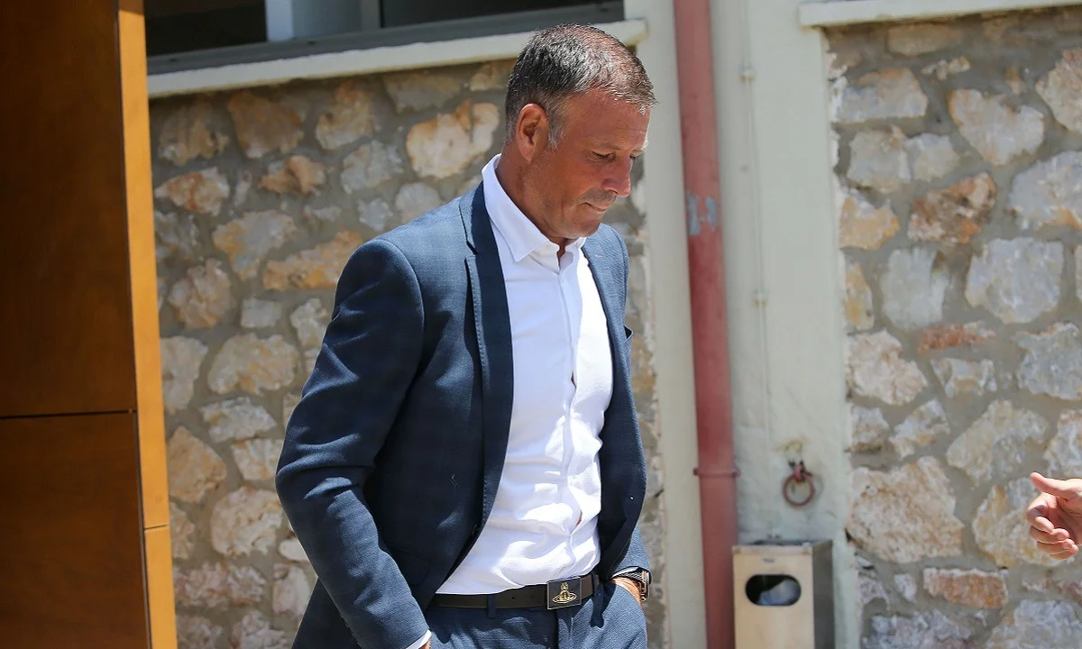 Κλάτενμπεργκ σε Ολυμπιακό: «Τέτοιες συμπεριφορές δεν θα γίνουν ανεκτές»