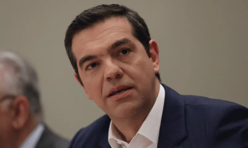 Τσίπρας: «Στην Ελλάδα της Δεξιάς, αν είσαι νέος φταις, αν είσαι άνεργος φταις...» (pic, vid)