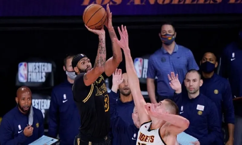 Λέικερς – Νάγκετς 105-103: «Καθάρισε» ο Ντέιβις σε νεκρό χρόνο (vid)