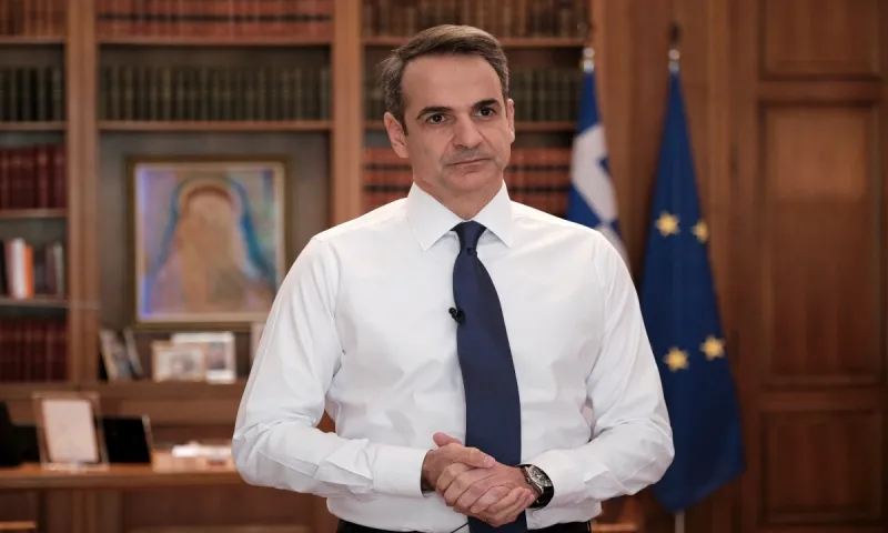 Διάγγελμα Μητσοτάκη: Ανακοινώνει νέα μέτρα μετά τα 865 κρούσματα