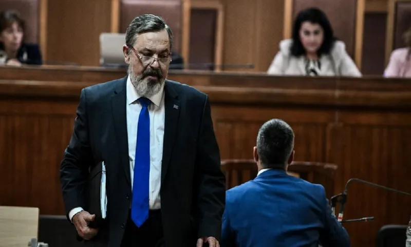 Χρυσή Αυγή: Η αστυνομία αναζητάει τον Χρήστο Παππά!