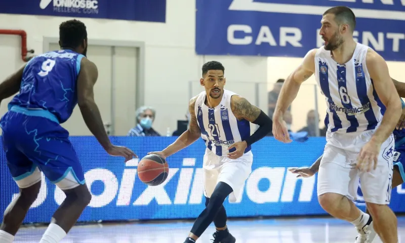 Basket League: Στο Περιστέρι ολοκληρώνεται η «κουτσουρεμένη» αγωνιστική