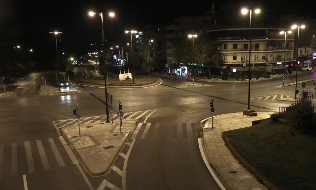 Lockdown: Σκέψεις για παράταση μέχρι τις 21 Δεκεμβρίου - Ανησυχία για το τρίτο κύμα