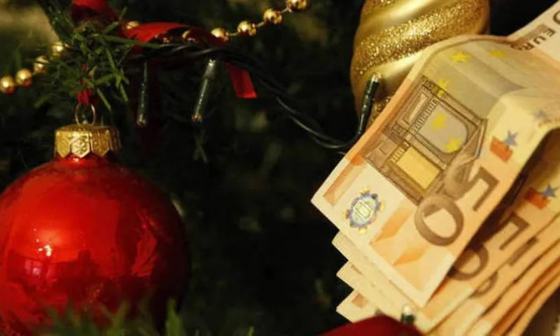 Δώρο Χριστουγέννων: Πότε θα καταβληθεί – Ποιοι και πόσα θα πάρουν