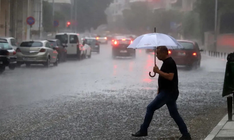Καιρός (6/12): Επιδείνωση από το βράδυ της Κυριακής (vid)