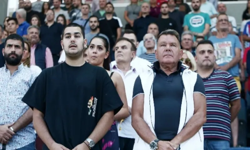 Και ο γιος του Κούγια τα... βάζει με Μαρτίνς και Ολυμπιακό: «Τι να πει κανείς για αυτή την ομάδα τόσα χρόνια...»