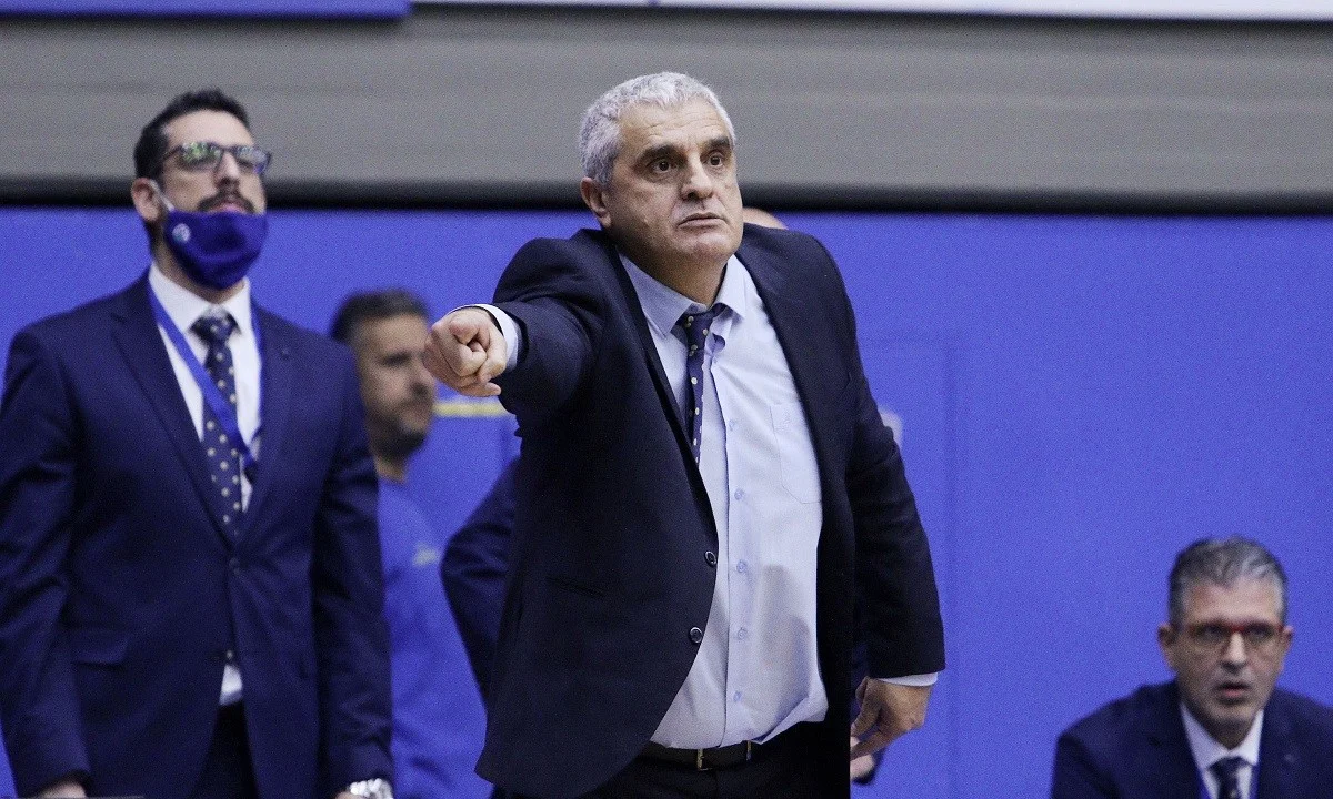 Περιστέρι: Μεγάλη ένταση στα αποδυτήρια στο ημίχρονο