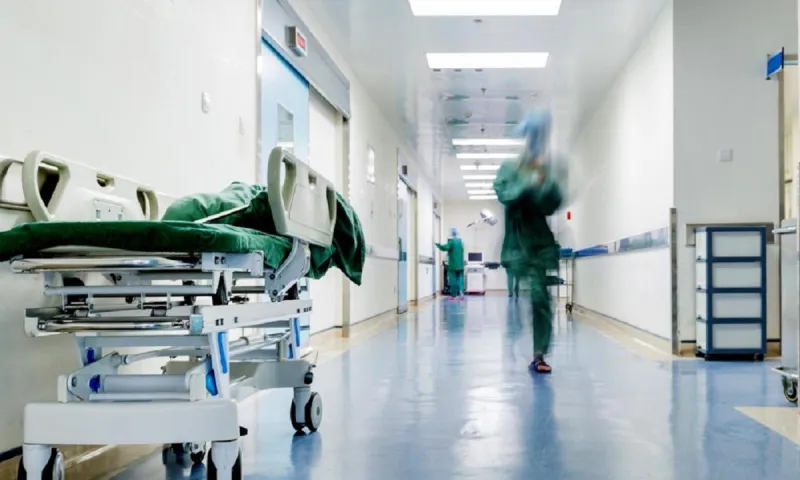 Κορονοϊός - Ελλάδα: 49 θάνατοι, 386 διασωληνωμένοι, 721 κρούσματα