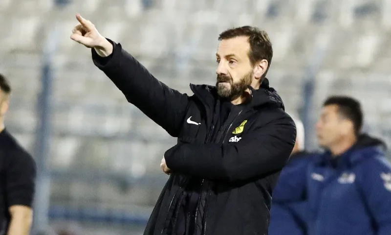 Μάντζιος: «Μεγάλος ποδοσφαιριστής ο Μήτρογλου, ρωτήστε τον πρόεδρο για Μπαράλες»
