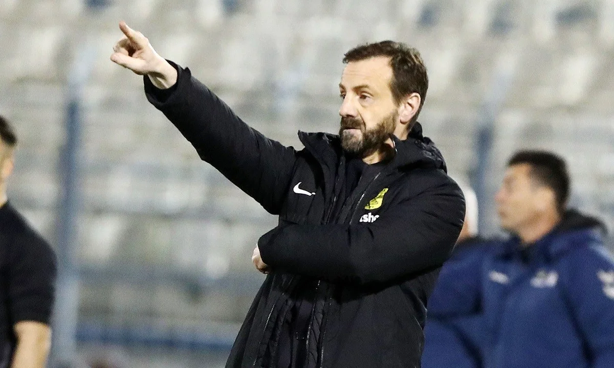 Μάντζιoς: «Σοβαροί και πειθαρχημένοι για να νικήσουμε τον Ολυμπιακό»
