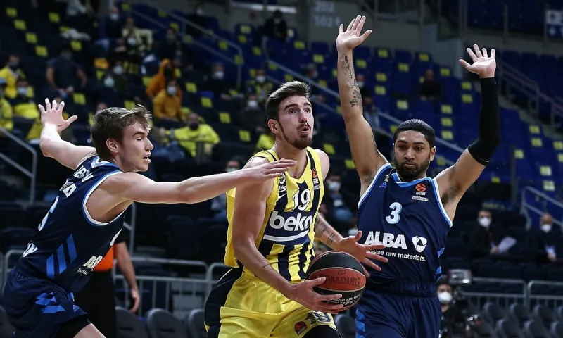 Φενέρμπαχτσε- Άλμπα 89-84: Τρομερός Ντε Κολό και 10η σερί νίκη