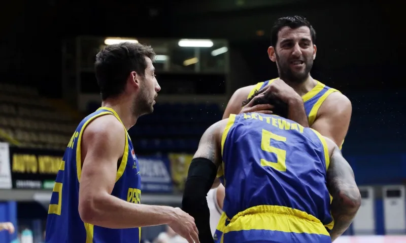 Μεσολόγγι- Περιστέρι 63-70 (ΤΕΛΙΚΟ)