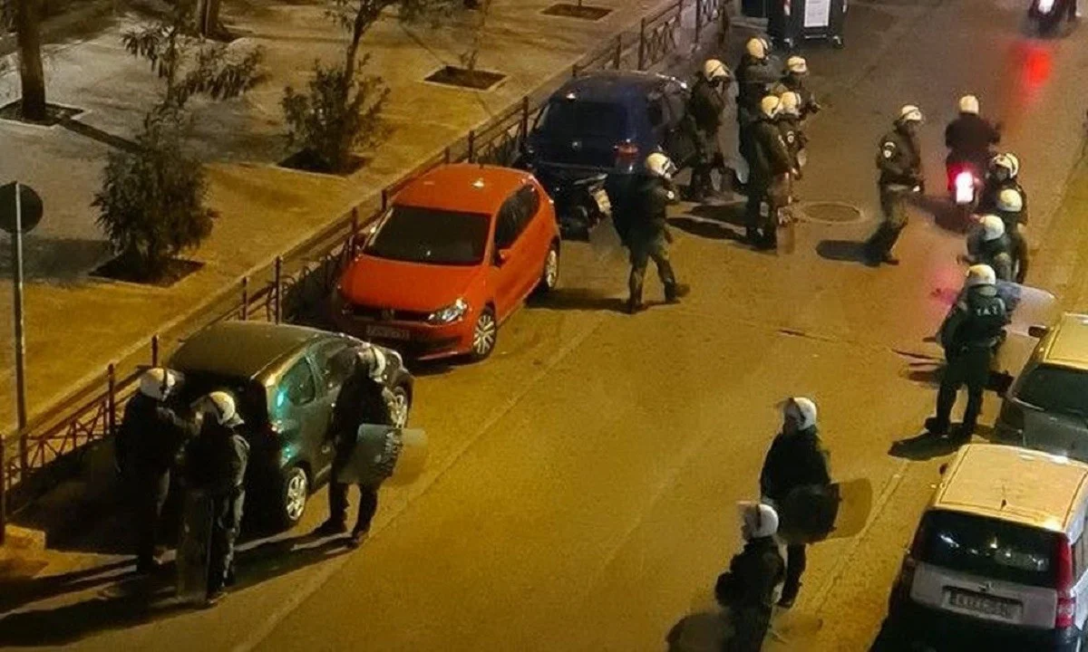 Πανόρμου: Η ΕΛΑΣ λέει πως έκανε ήδη ΕΔΕ και πως οι αστυνομικοί δεν έσπασαν το αυτοκίνητο