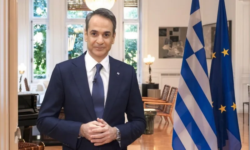 Μητσοτάκης για 25η Μαρτίου: «Μοιρασμένοι οι Έλληνες λύγισαν, μονοιασμένοι μεγαλούργησαν!»
