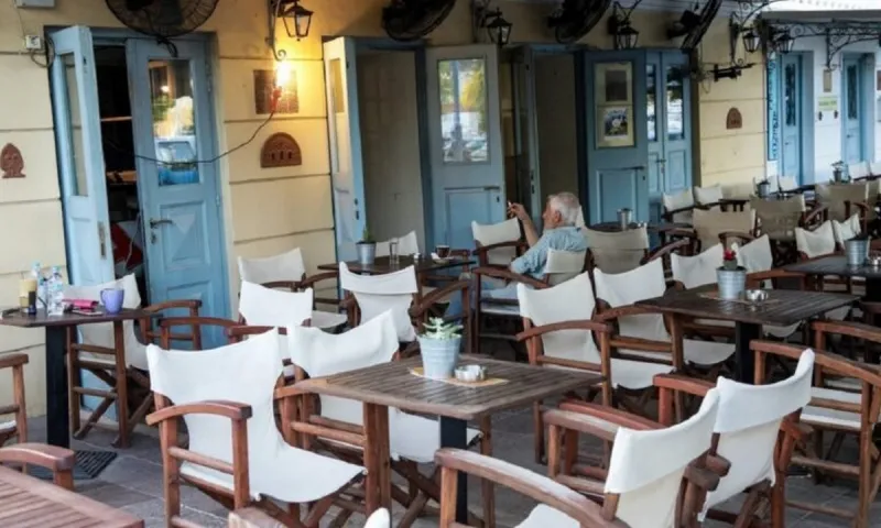 Εστίαση: Τότε ανοίγουν εστιατόρια και καφέ - Αυτά είναι τα πιθανά σενάρια