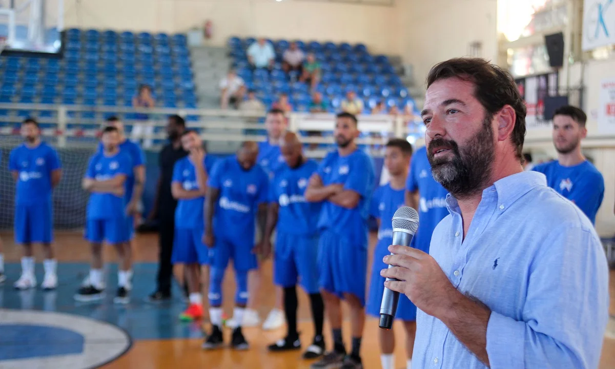 Τσάπας: «Καλύτερα τα Ελληνόπουλα από μέτριους ξένους»