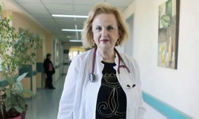 Παγώνη: «Είναι υποχρέωση του κάθε γιατρού να εμβολιαστεί»
