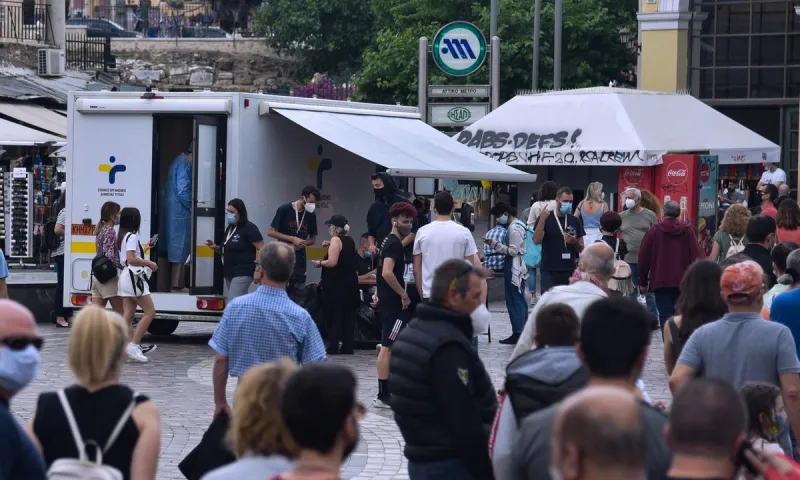 Έρχεται νέα χαλάρωση μέτρων κατά του κορονοϊού - Τι αλλάζει