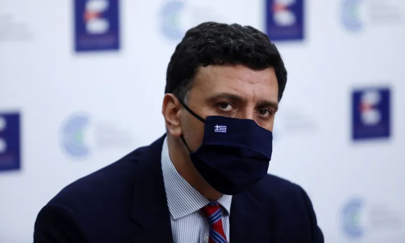 Κικίλιας: Επίσκεψη στη Μαριέττα Γιαννάκου που νοσηλεύεται στο 251 ΓΝΑ