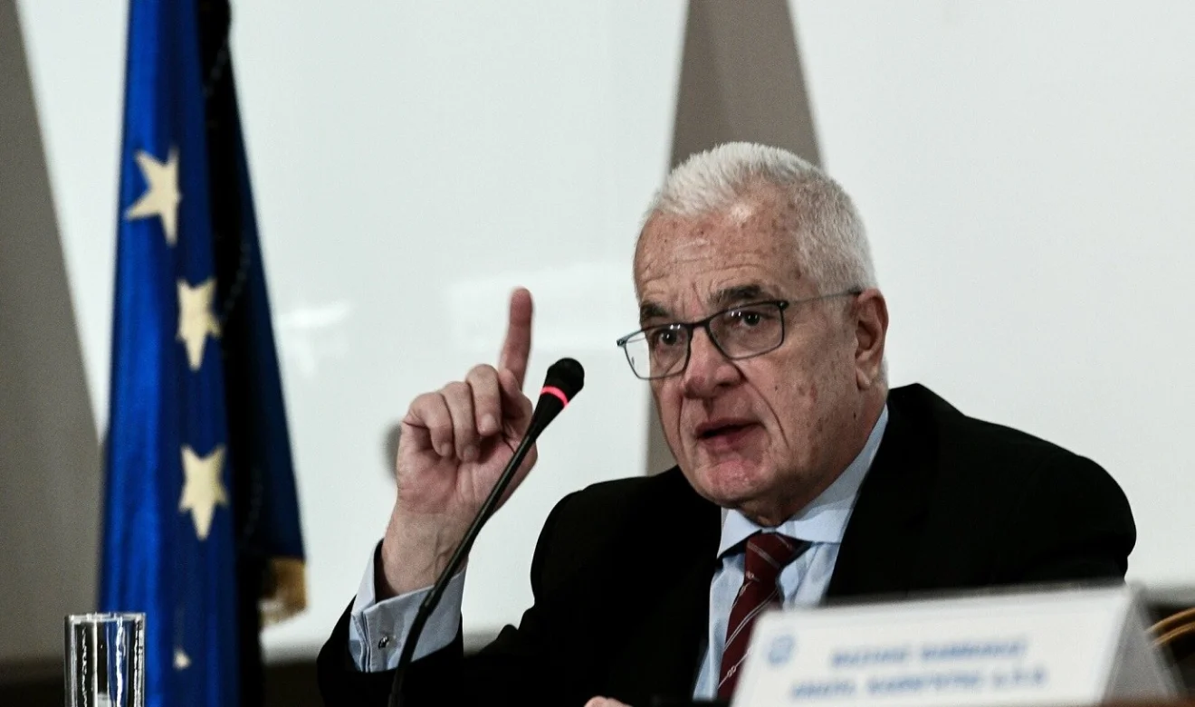 Γιάννης Πρετεντέρης: Επίθεση στο σπίτι του με γκαζάκια!