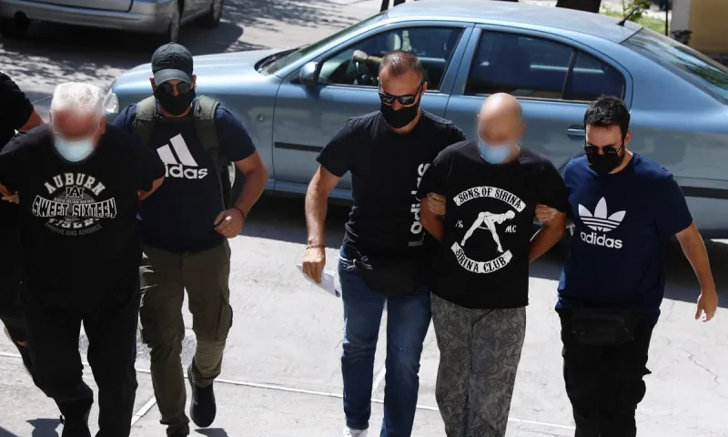 Ηλιούπολη: Ολόκληρο κύκλωμα διακίνησης γυναικών κρύβεται πίσω από τον αστυνομικό!
