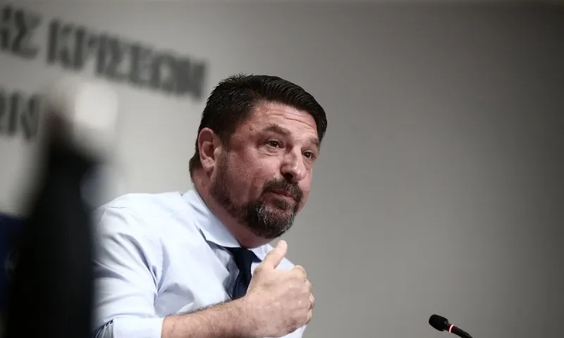 Φωτιά Βαρυμπόμπη - Χαρδαλιάς: «Επιστρατεύτηκαν πάνω από 500 πυροσβέστες - Πυρκαγιά σε τρία μέτωπα»
