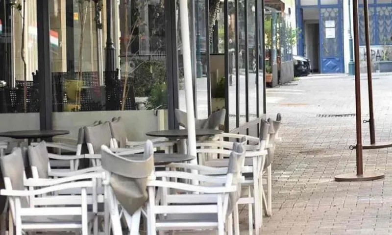 Κορονοϊός: Εστίαση μέσα μόνο για τους εμβολιασμένους - Αναλυτικά τα νέα μέτρα!