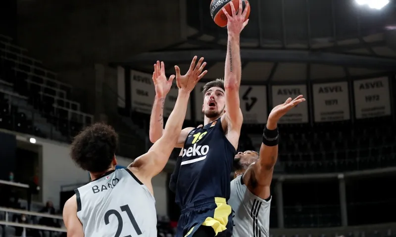 Φενέρμπαχτσε- Ερυθρός Αστέρας 61-57 (ΤΕΛΙΚΟ)