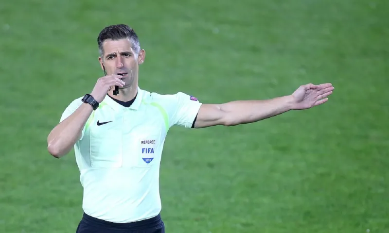 «Σφυρίζει» το Μάλτα - Σλοβενία ο Σιδηρόπουλος