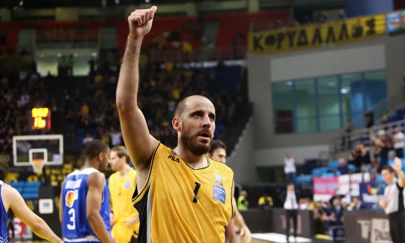 ΑΕΚ: Ξεμένει από «άσους» - Πρόβλημα και με τον Κόλομ!