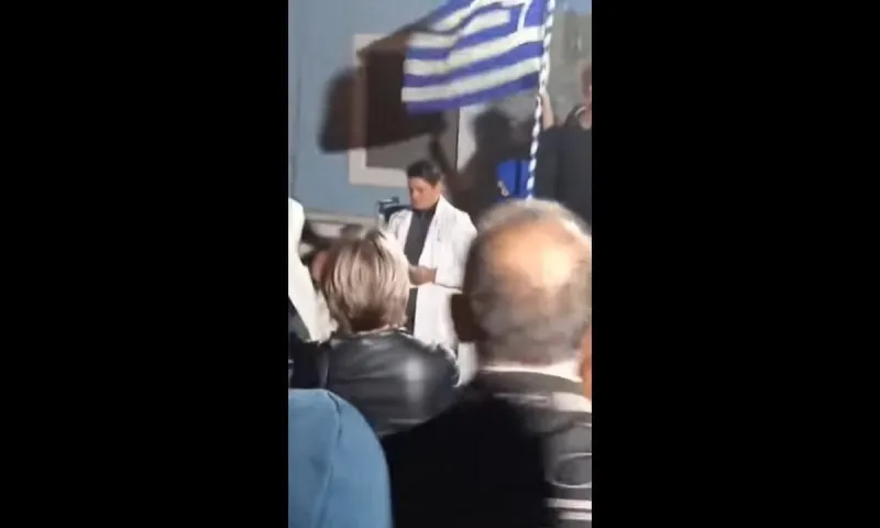 Ευρυβιάδης Μπαϊραμίδης: Η συγκλονιστική ομιλία του νευροχειρουργού για τα ακραία μέτρα της κυβέρνησης στους υγειονομικούς
