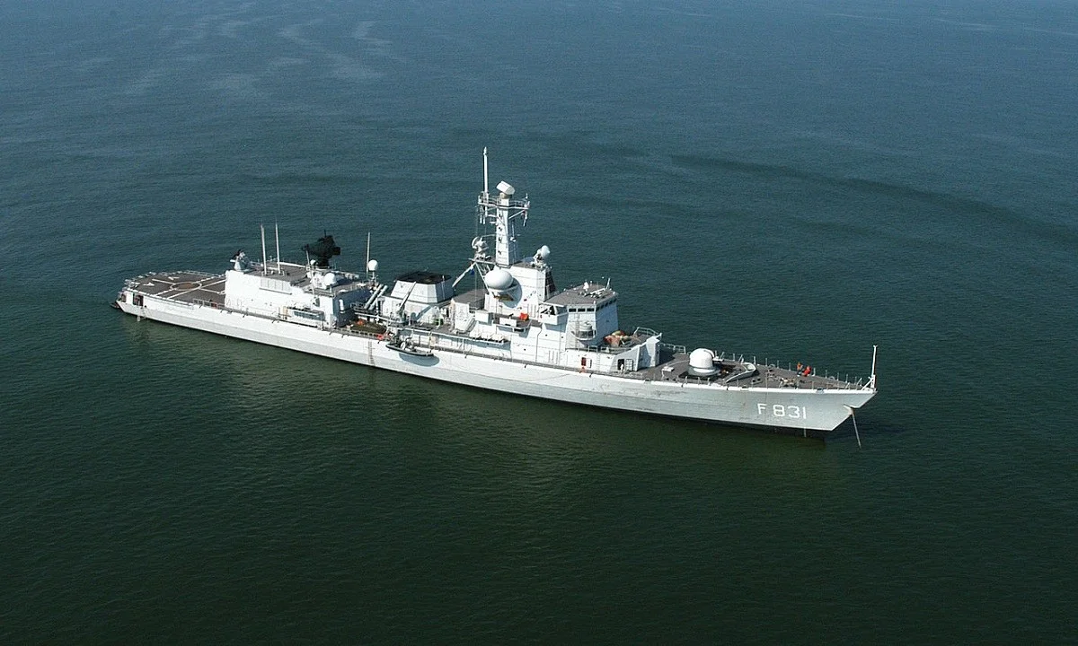 Φρεγάτες: Θέλουμε και δύο Karel Doorman και έξι ναρκοθηρευτικά Alkmaar!