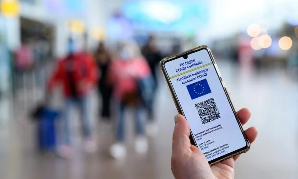 Στην Ρωσία προσωπικά στοιχεία μισού εκατομμυρίου πολιτών, που είχαν αγοράσει πλαστά πιστοποιητικά εμβολιασμού, διέρρευσαν στο διαδίκτυο.