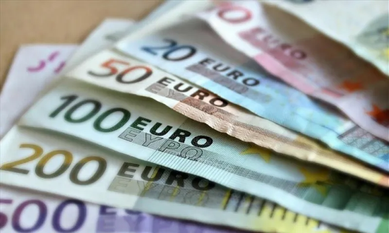 Eπίδομα ανεργίας: Δείτε πόσο σκέφτονται να το αυξήσουν