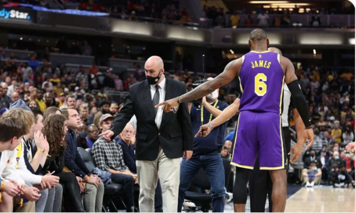 NBA Βαθμολογία – Αποτελέσματα: Ένας ΛεΜπρόν Τζέιμς από τα... παλιά, οδήγησε τους Λέικερς σε νίκη μέσα στην Ιντιάνα με 124-116 στην παράταση.