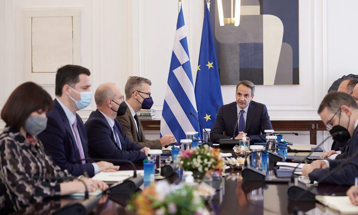Κυριάκος Μητσοτάκης: Πρόστιμο 100 ευρώ ταπείνωσης και λίγα είναι...