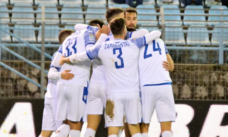 Λαμία - Ιωνικός 2-0: Γερές «βάσεις» πρόκρισης σε γήπεδο - χωράφι! (vids)