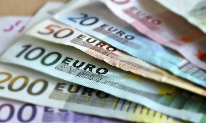 ΟΑΕΔ πληρωμές: Τότε καταβάλλονται τα χρήματα - Τι γίνεται με ΕΦΚΑ