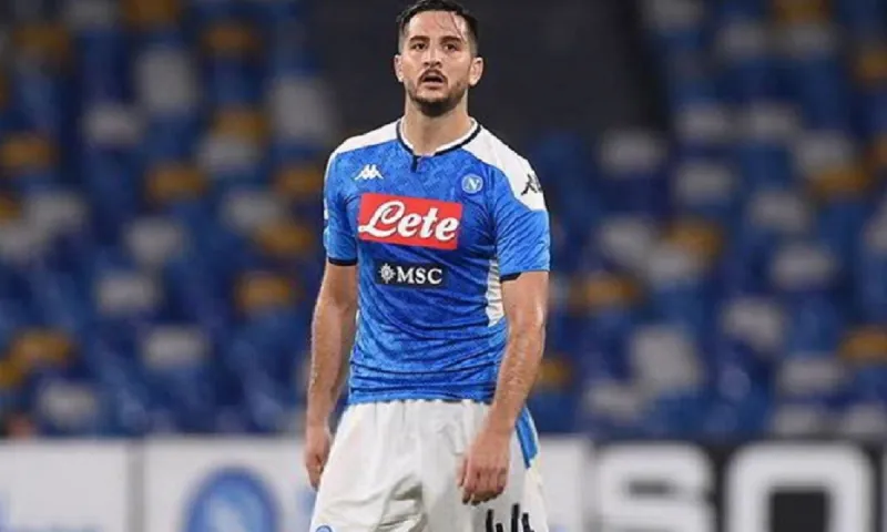 Serie A: «Ο Ραϊόλα μιλάει με Ολυμπιακό και Μίλαν για Μανωλά»