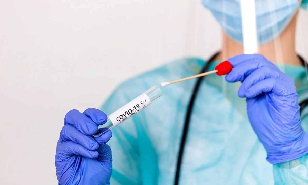 PCR τεστ θα χρειάζονται όλοι οι ταξιδιώτες για να εισέλθουν στην Ελλάδα από την προσεχή Κυριακή. Απόφαση που τεντώνει τα νεύρα της κοινωνίας.