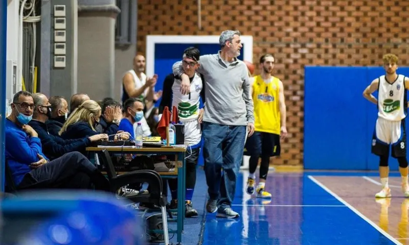 Β' Εθνική: Ο Ερμής Σχηματαρίου χρησιμοποίησε παιδί με ειδικές ικανότητες - Αποθέωση για τον Παναγιώτη Τζαβέλλα