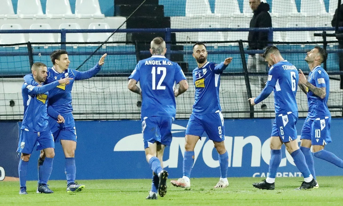 Ιωνικός - Λαμία: Στο γήπεδο - χωράφι του πρώτου αγώνα κρίθηκε η πρόκριση στο ζευγάρι. Στους «8» με νίκη και στη Νεάπολη η ομάδα της Νεάπολης. 