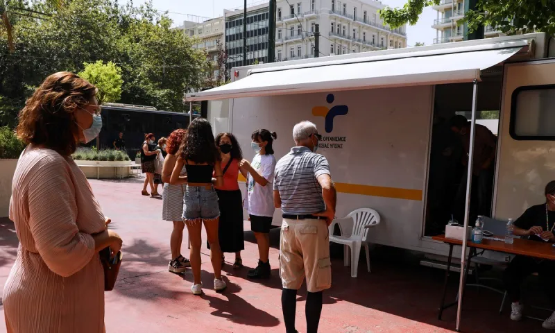 Κορονοϊός - Κρούσματα: Πάνω από 35.000 τα νέα κρούσματα