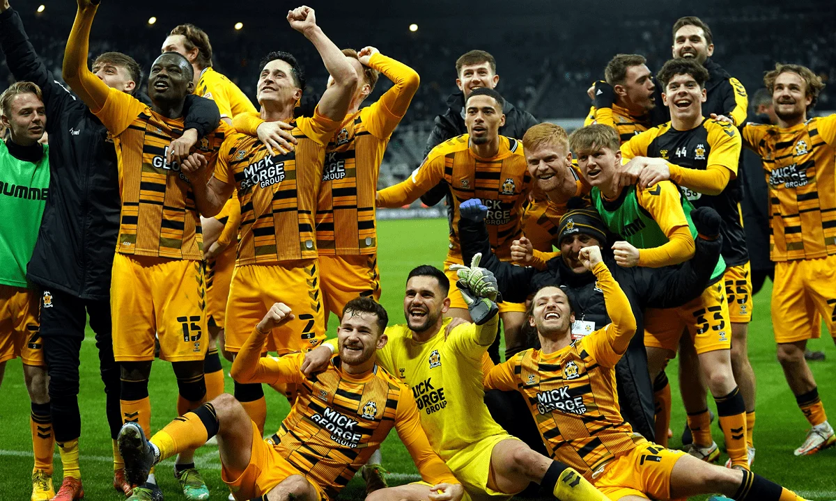 To FA Cup λογιζόταν, λογίζεται και θα λογίζεται ως ο θεσμός των εκπλήξεων. Τελευταίο θύμα; Η «ζάμπλουτη» Νιούκαστλ!