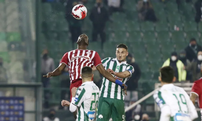 Βαθμολογία Super League: Παρέμεινε το +16 ανάμεσα στους «αιώνιους», στην 3η θέση η ΑΕΚ