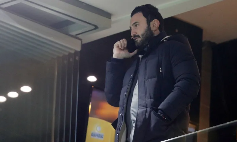 Άρης: «Απασφάλισε» ο Καρυπίδης – Όσα είπε στους παίκτες!