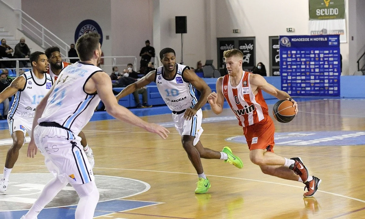 Ο Ολυμπιακός πέρασε από τη Ρόδο (87-69) καθώς ο Κολοσσός όση προσπάθεια κι αν κατέβαλε δε μπορούσε να απειλήσει.